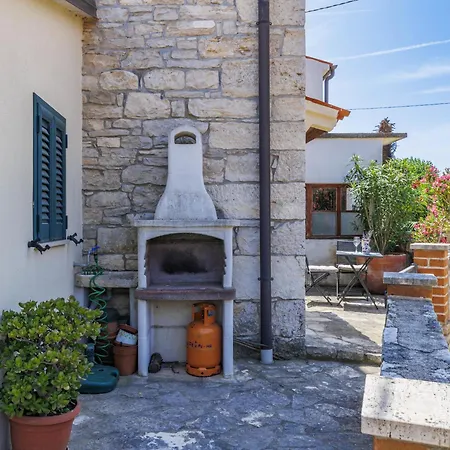 Petra By Interhome Umago
